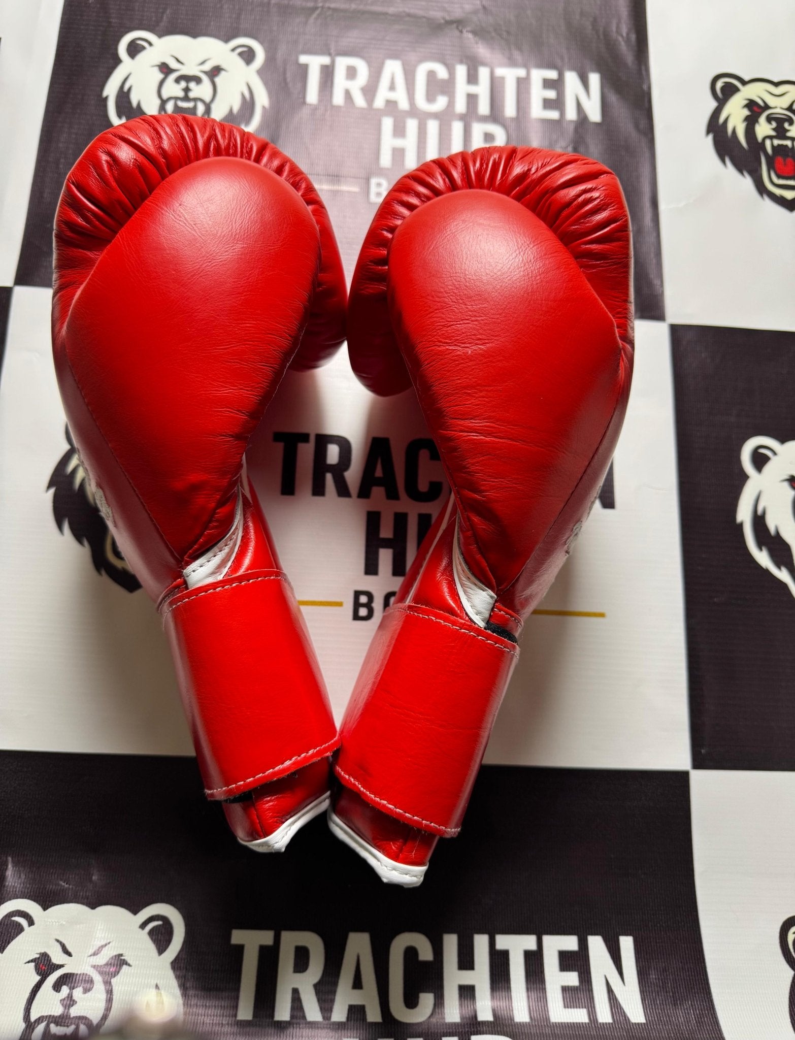 Winning-Style Pro Boxing Gloves – Premium Training & Sparring Gloves |Red Edition|